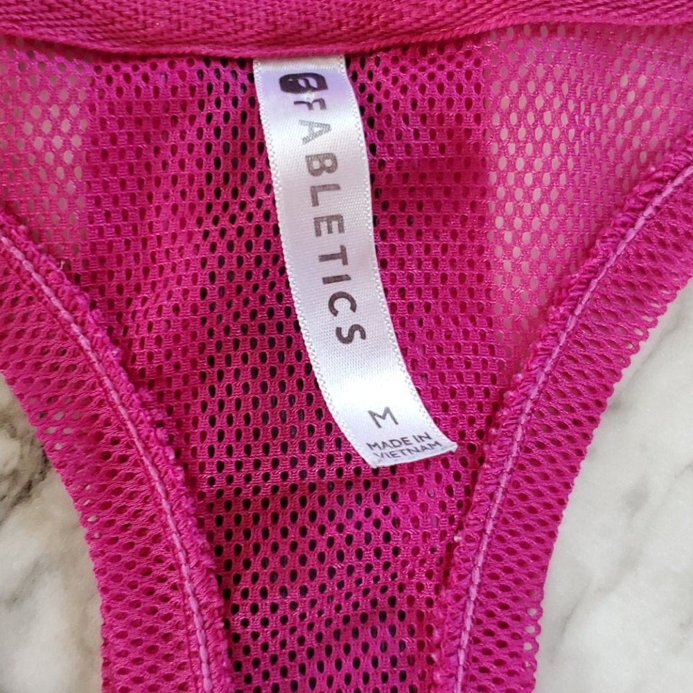 Fabletics Mosa Tank Size Medium - image 4